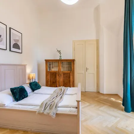 Lejlighedshotel Celetna - Old Town 4*